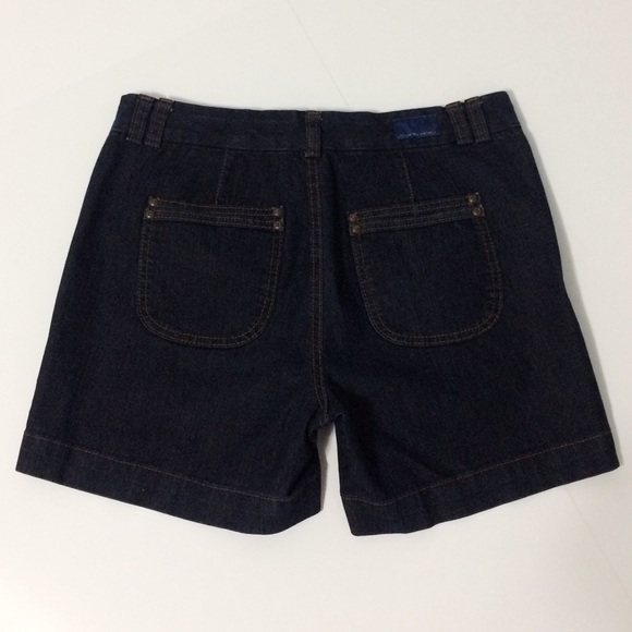 BANDOLINO Dark Denim Shorts | Size 6 - Picture 3 of 14